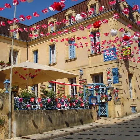 Le Belvedere De Belves 2* בורדו