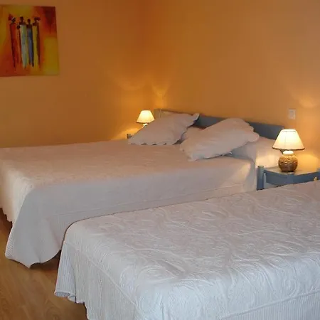 Le Belvedere De Belves Hotel 2*