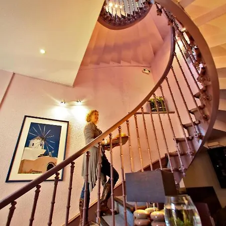 Le Belvedere De Belves Hotel